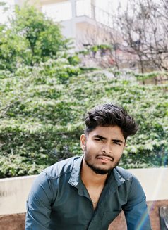 Bad boy - Male escort in Bangalore Photo 3 of 4