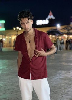 Bad Boy - Male escort in Tunis Photo 1 of 3