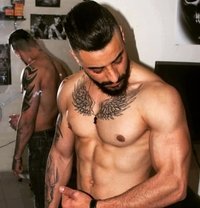 King of control - Male escort in Beirut