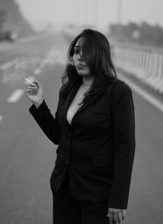 Badass Classy Couture - puta in Mumbai Photo 5 of 5