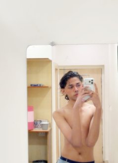 Baddie - Male escort in Gurgaon Photo 13 of 15