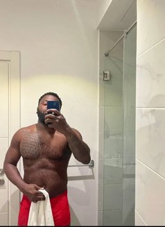 Badfucker - Acompañantes masculino in Accra Photo 4 of 5