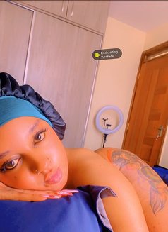 Badgirlcashina - Transsexual escort in Nairobi Photo 6 of 10