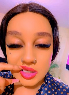 Badgirlcashina - Transsexual escort in Nairobi Photo 7 of 10