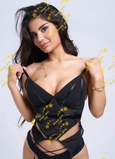 BAHAR DELICIOUS - puta in Abu Dhabi Photo 2 of 8