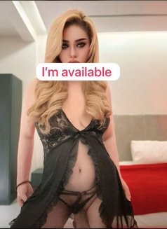 Bahrain both everything new - Transsexual escort in Al Manama Photo 5 of 9