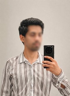 Ladies only, Bahrain🇧🇠- Male escort in Al Manama Photo 2 of 2