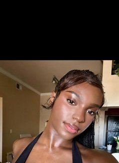 Bailey - Transsexual escort in Nairobi Photo 1 of 3