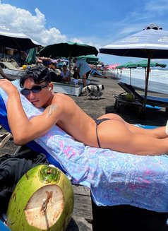 Bali/Dubai Bb - Transsexual escort in Bali Photo 1 of 3