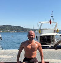Balkar - Male escort in İstanbul Photo 7 of 7