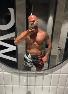 Balkar - Male escort in İstanbul Photo 11 of 13