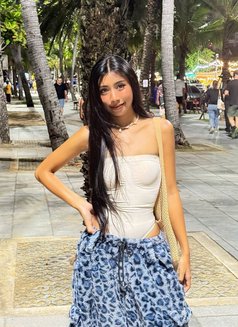 Bam - puta in Pattaya Photo 16 of 17