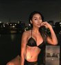 Bambi Erica - puta in Mumbai Photo 1 of 7