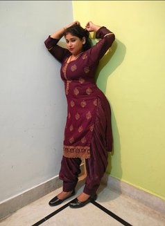 Bambi vs Sofia Nuru Mistress Lesbian, - escort in Thane Photo 5 of 6