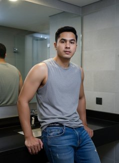 Bams Hot Massage & Sensual - Male escort in Kuala Lumpur Photo 4 of 9