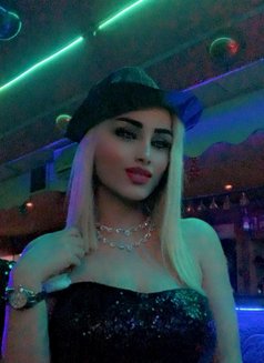 Bana - escort in Beirut Photo 1 of 4