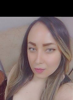 Bana - escort in Erbil Photo 2 of 2