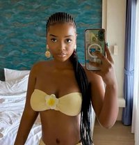 Banana - escort in New Delhi