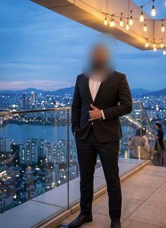 Banboy - Male escort in Tokyo Photo 5 of 8