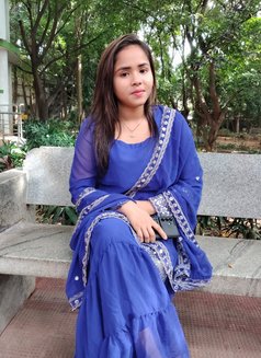 Bangalore Escorts 𝟔𝟑𝟔𝟒𝟓𝟎𝟒𝟖𝟎𝟓 - puta in Bangalore Photo 2 of 4