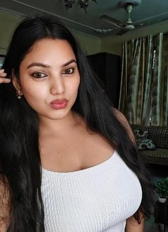 Bangalore Escorts Service - puta in Bangalore Photo 1 of 2