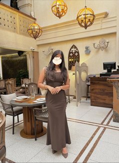 Banisha No Cash - puta in Mumbai Photo 2 of 4