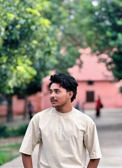 Mr.ghost - Acompañantes masculino in New Delhi Photo 1 of 3