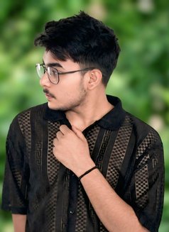 Mr.ghost - Acompañantes masculino in New Delhi Photo 2 of 3