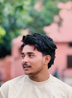 Mr.ghost - Acompañantes masculino in New Delhi Photo 3 of 3