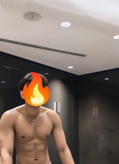 Bankoo - Male escort in Dubai Photo 5 of 5