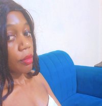 Banks - escort in New Delhi