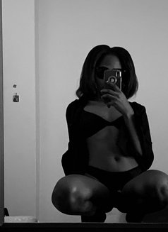 Banks - escort in Kampala Photo 7 of 8