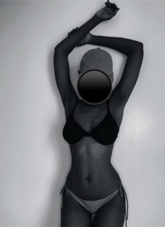 Banks - puta in Kampala Photo 7 of 8