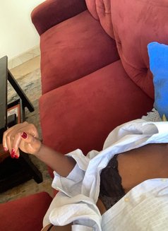 Banks - puta in Kampala Photo 8 of 8