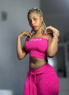 Prima - escort in New Delhi Photo 3 of 4