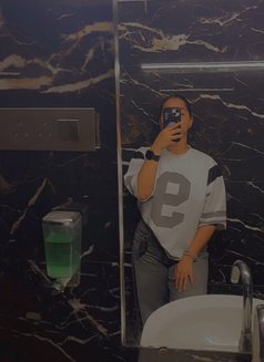 Banni Bajwa - escort in Mumbai Photo 2 of 4