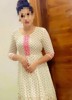 Banu - escort in Maldives Photo 2 of 13