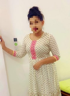 Banu - escort in Maldives Photo 5 of 13