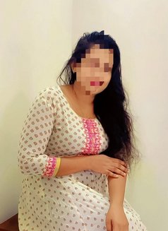 Banu - escort in Maldives Photo 7 of 13