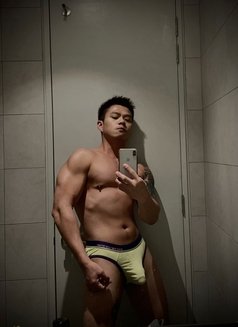 Barako Kenjo /Forcamshow/tg - Male escort in Makati City Photo 6 of 8