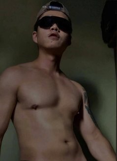 Barako Kenjo /Forcamshow/tg - Male escort in Makati City Photo 9 of 9