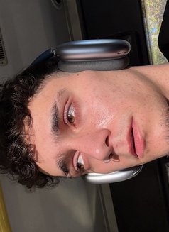 Baranjose - Male escort in Riyadh Photo 4 of 12