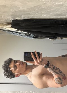 Baranjose - Male escort in Riyadh Photo 6 of 12