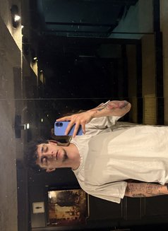 Baranjose - Male escort in Riyadh Photo 9 of 12