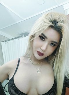 TRANSCENDENT - Transsexual escort in Makati City Photo 30 of 30