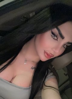Barbe - Transsexual escort in Erbil Photo 1 of 12