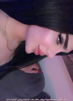 Barbe - Transsexual escort in Erbil Photo 8 of 12