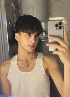 🇷🇺Barbie Boy🇷🇺 - Male escort in Dubai Photo 3 of 8