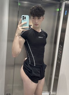 🇺🇦Barbie Boy🇺🇦 - Male escort in İstanbul Photo 6 of 15