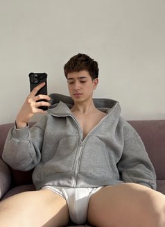🇺🇦Barbie Boy🇺🇦 - Male escort in İstanbul Photo 20 of 24